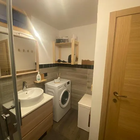 아파트 Maison Rongier Mountain Centro 코네